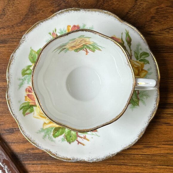 Royal Albert England Bone China Cup & Saucer Yellow Tea Rose Reg.№ 839056 1940s - Picture 9 of 15